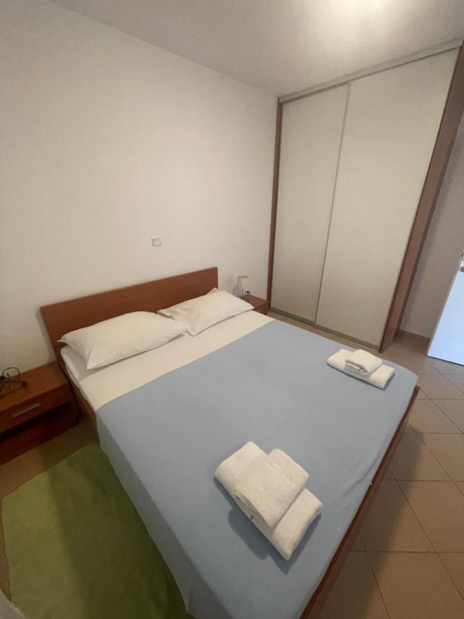 Apartments Andrea Stara Novalja Exterior photo