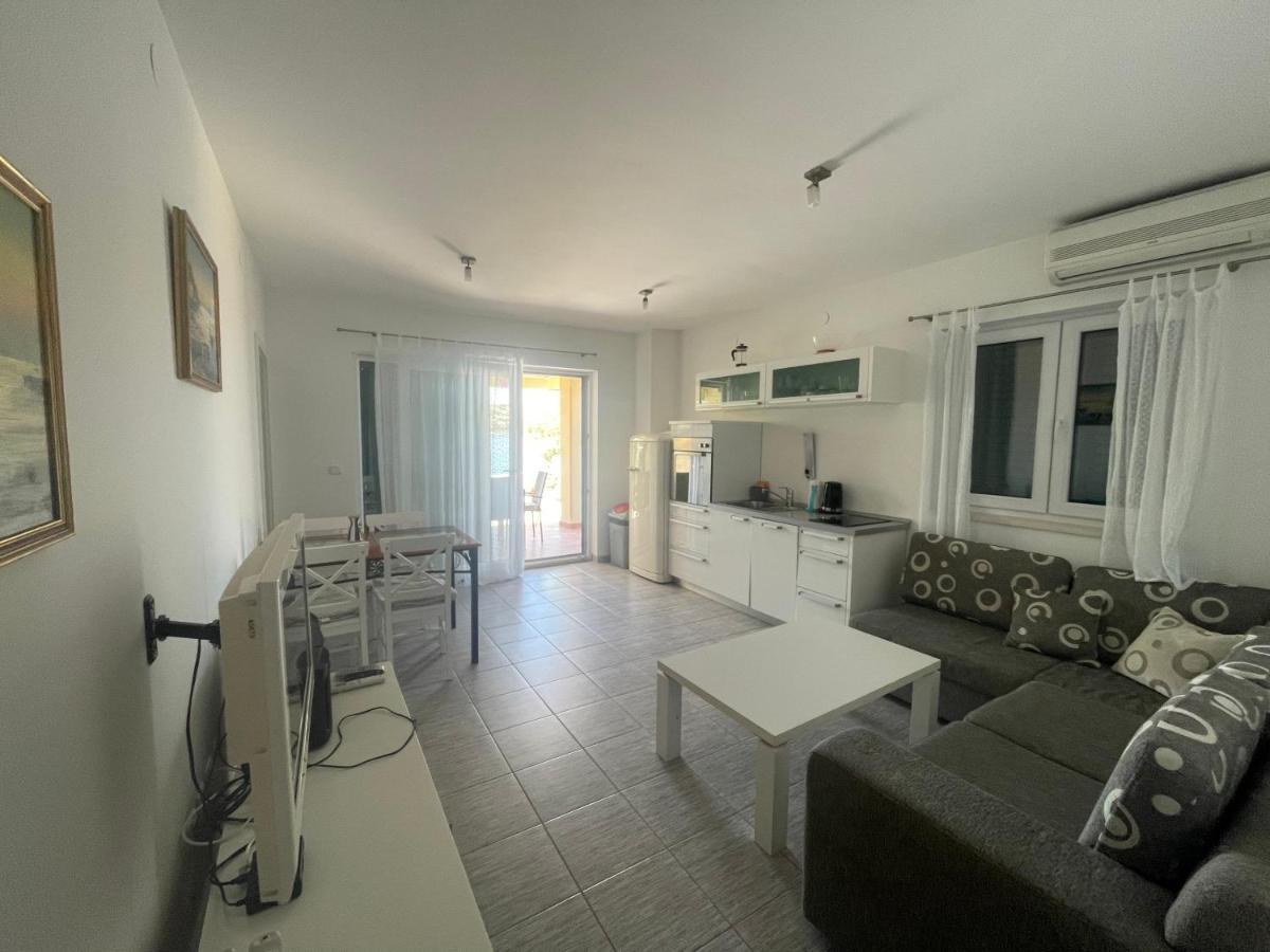 Apartments Andrea Stara Novalja Exterior photo