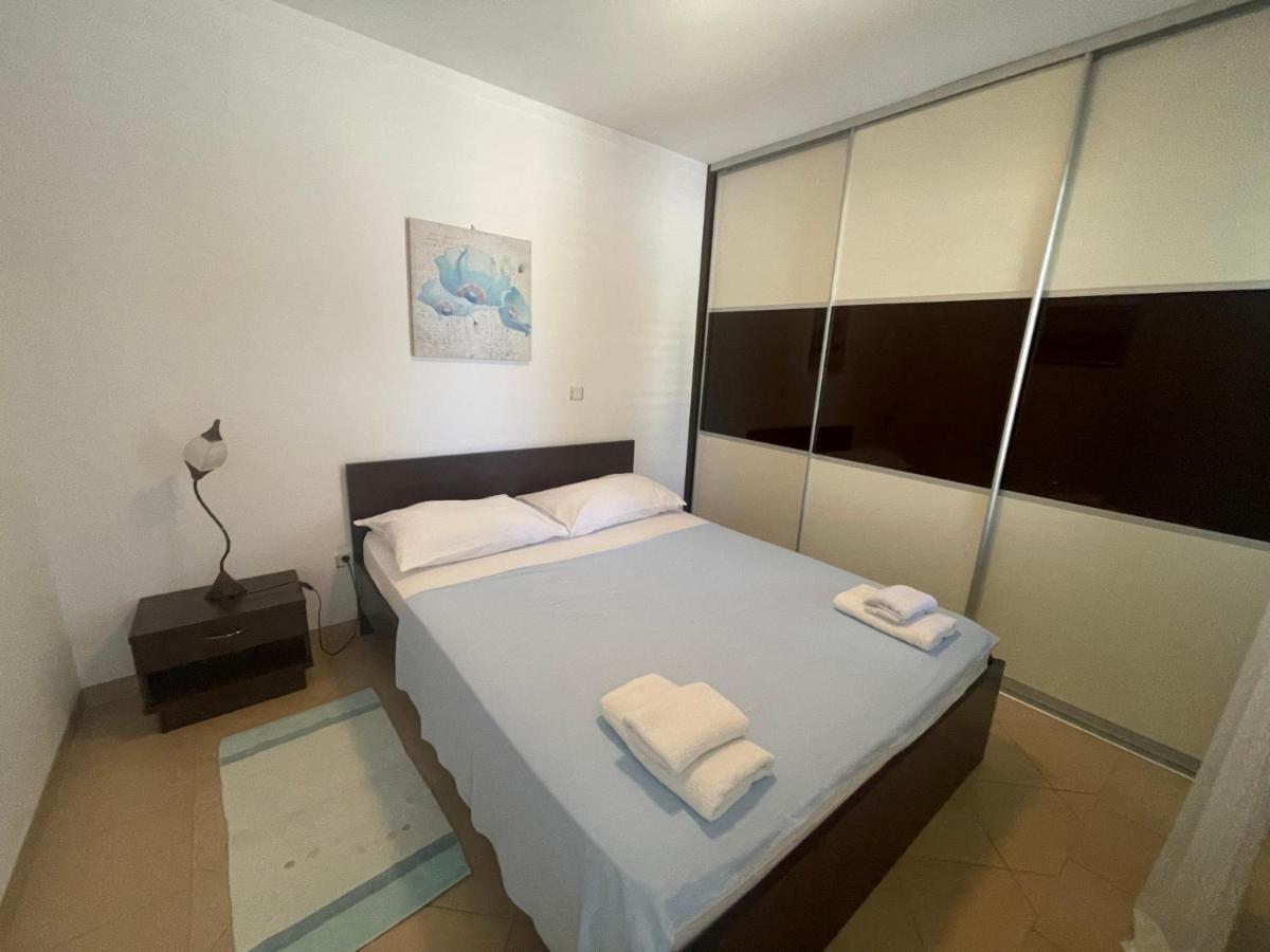 Apartments Andrea Stara Novalja Exterior photo
