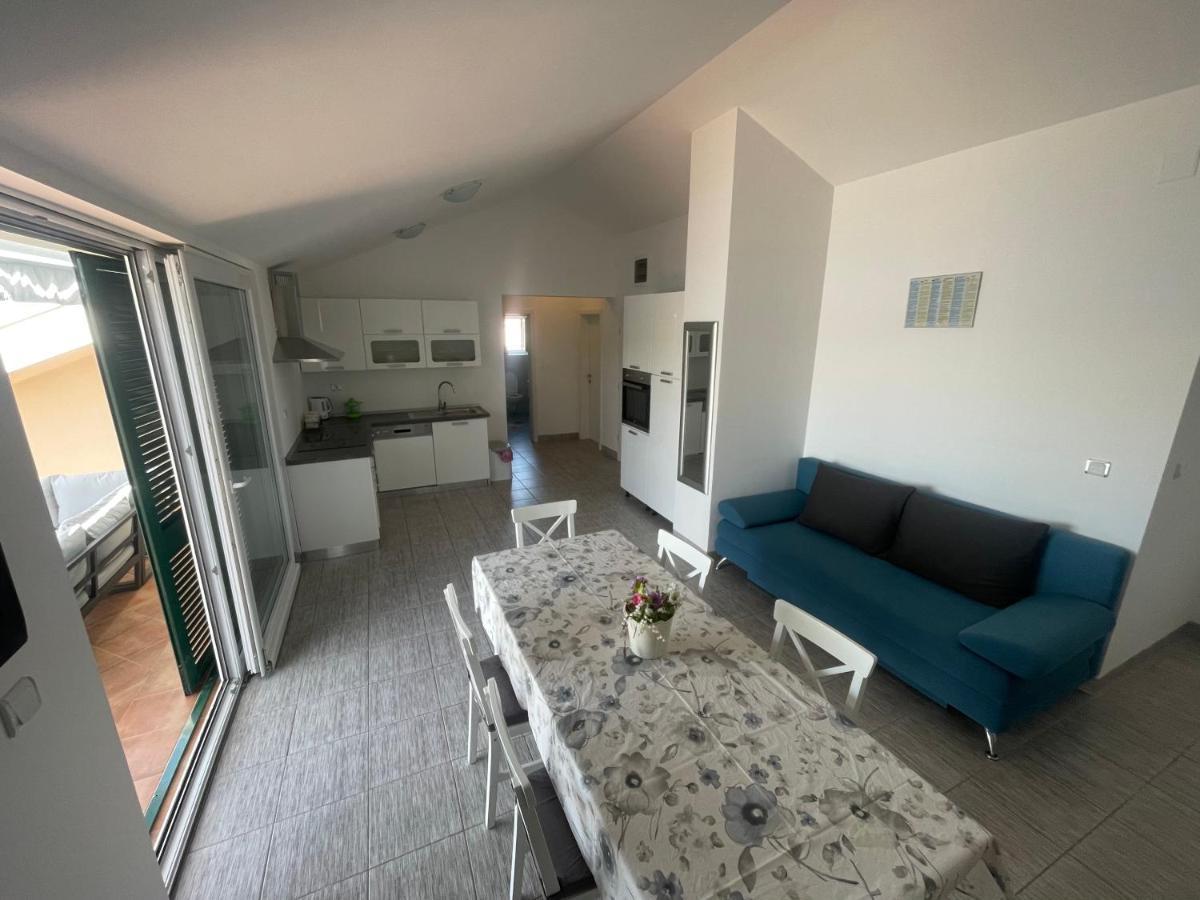 Apartments Andrea Stara Novalja Exterior photo